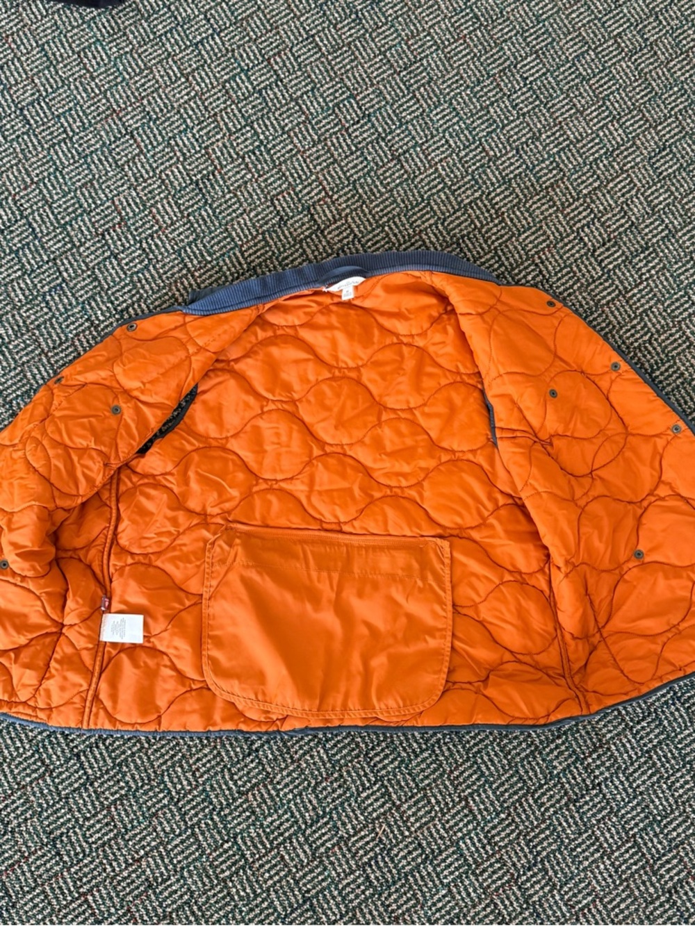 LL Bean Signature Vest - Picture 7 of 7